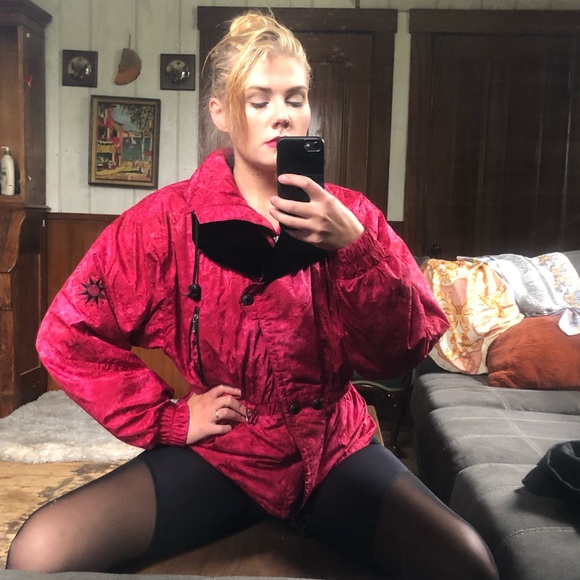 Vintage ski jacket. - Picture 2 of 6